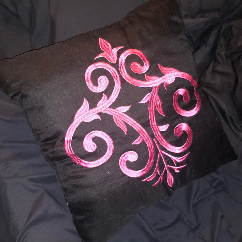 Throw pillow